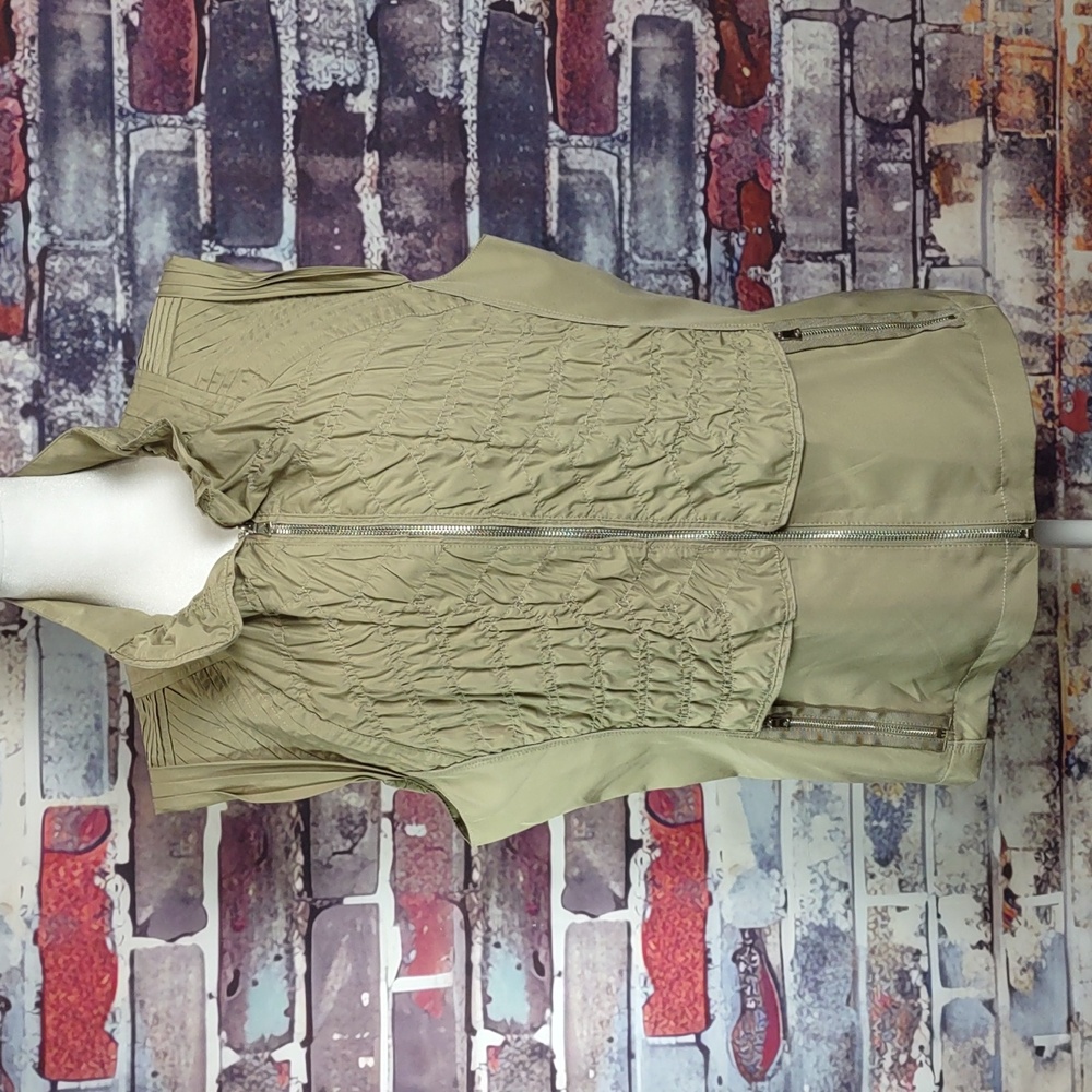 Women's Olive Sleeveless Jacket